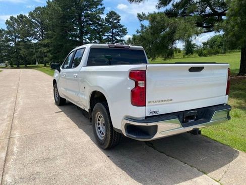 Used 2019 Chevrolet Silverado 1500 LT w/ Remote Start Package AWD/4WD image 8