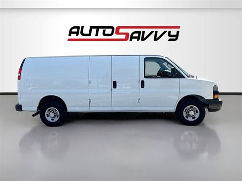 Used 2024 Chevrolet Express 2500 Extended w/ Driver Convenience Package image 8