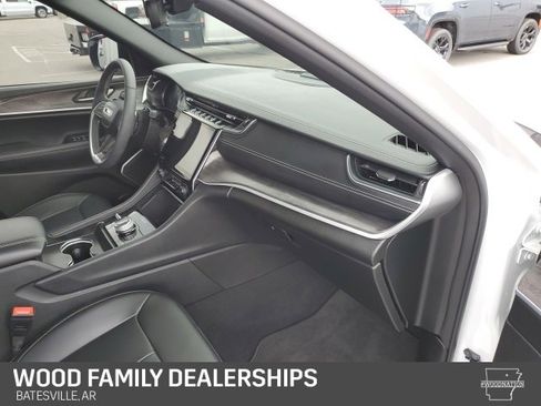 Used 2024 Jeep Grand Cherokee Limited 4xe w/ Trailer Tow Package image 31