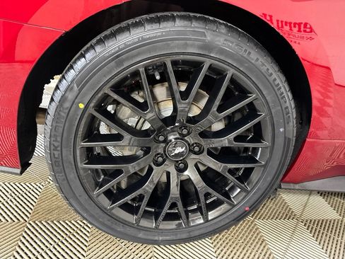 Used 2019 Ford Mustang GT Premium w/ GT Performance Package RWD image 28