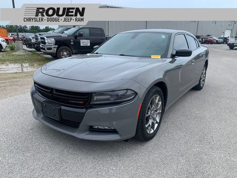 Used 2017 Dodge Charger SXT w/ AWD Plus Group image 1