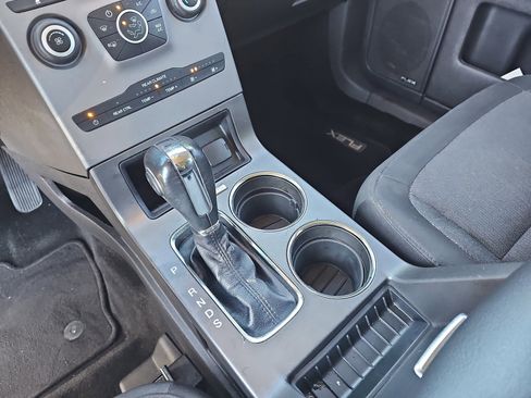 Used 2019 Ford Flex SE image 26