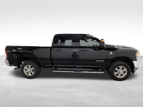 Certified 2024 RAM 2500 Big Horn AWD/4WD image 3