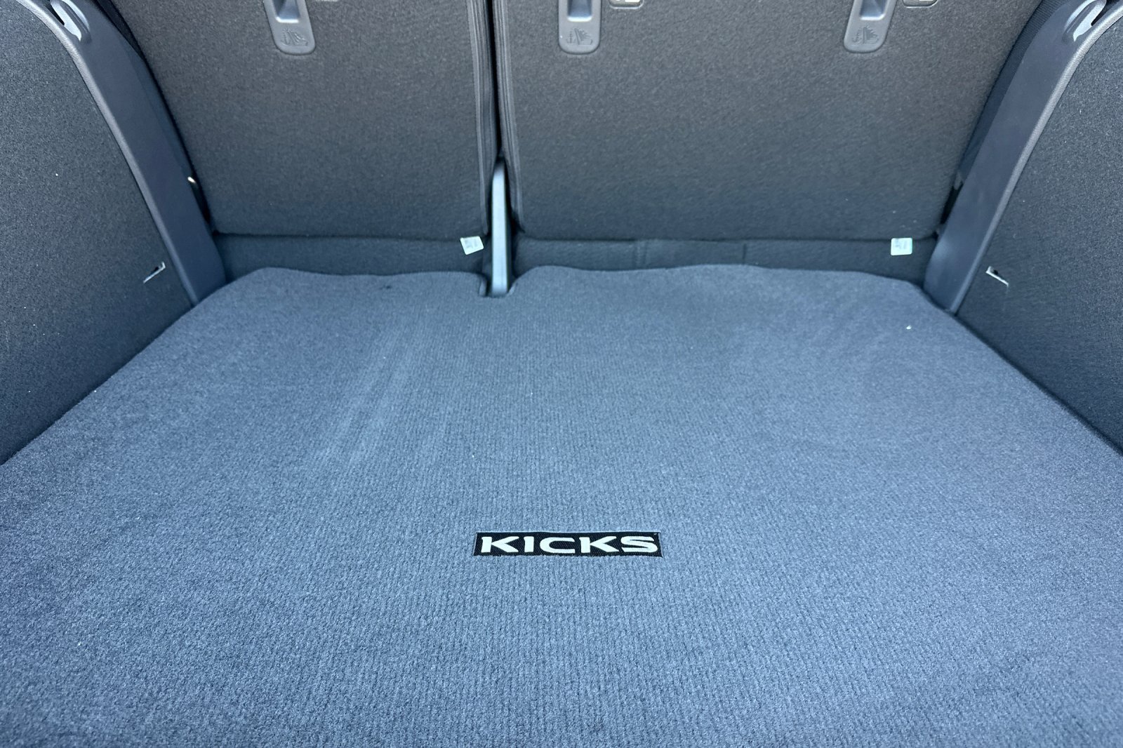 Certified 2025 Nissan Kicks Play S FWD image 19