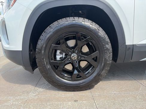 New 2026 Volkswagen Atlas Peak Edition AWD/4WD image 34