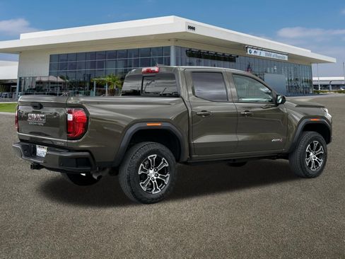 Used 2023 GMC Canyon AT4 w/ AT4 Premium Package AWD/4WD image 11