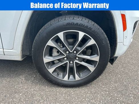 Used 2022 Jeep Grand Cherokee Overland w/ Luxury Tech Group IV image 9