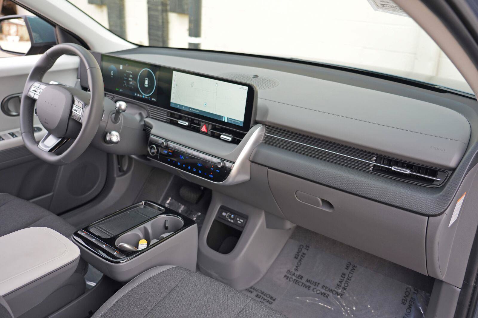 Used 2025 Hyundai Ioniq 5 SE RWD image 14