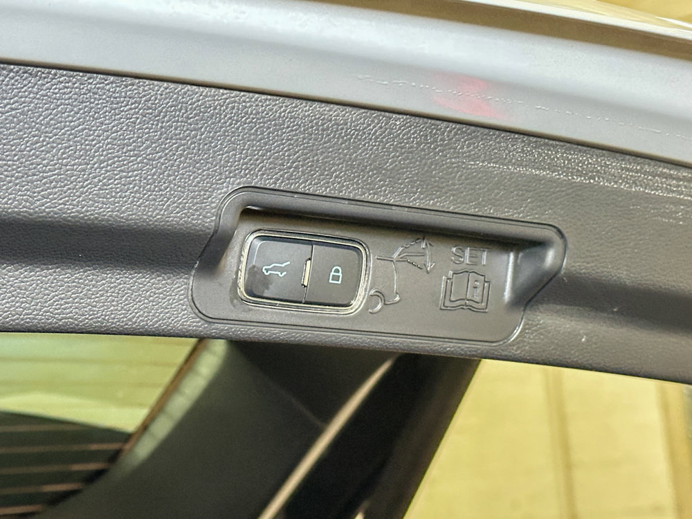 Used 2026 Ford Explorer ST-Line AWD/4WD image 18