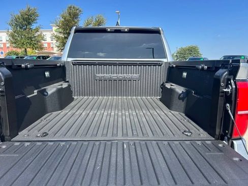 Used 2026 Toyota Tacoma SR5 RWD image 9