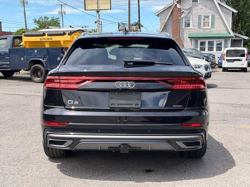 Used 2021 Audi Q8 Prestige w/ Prestige Package AWD/4WD image 6