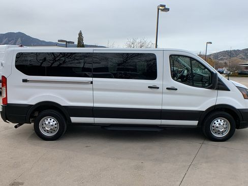 Used 2023 Ford Transit 350 XL image 6