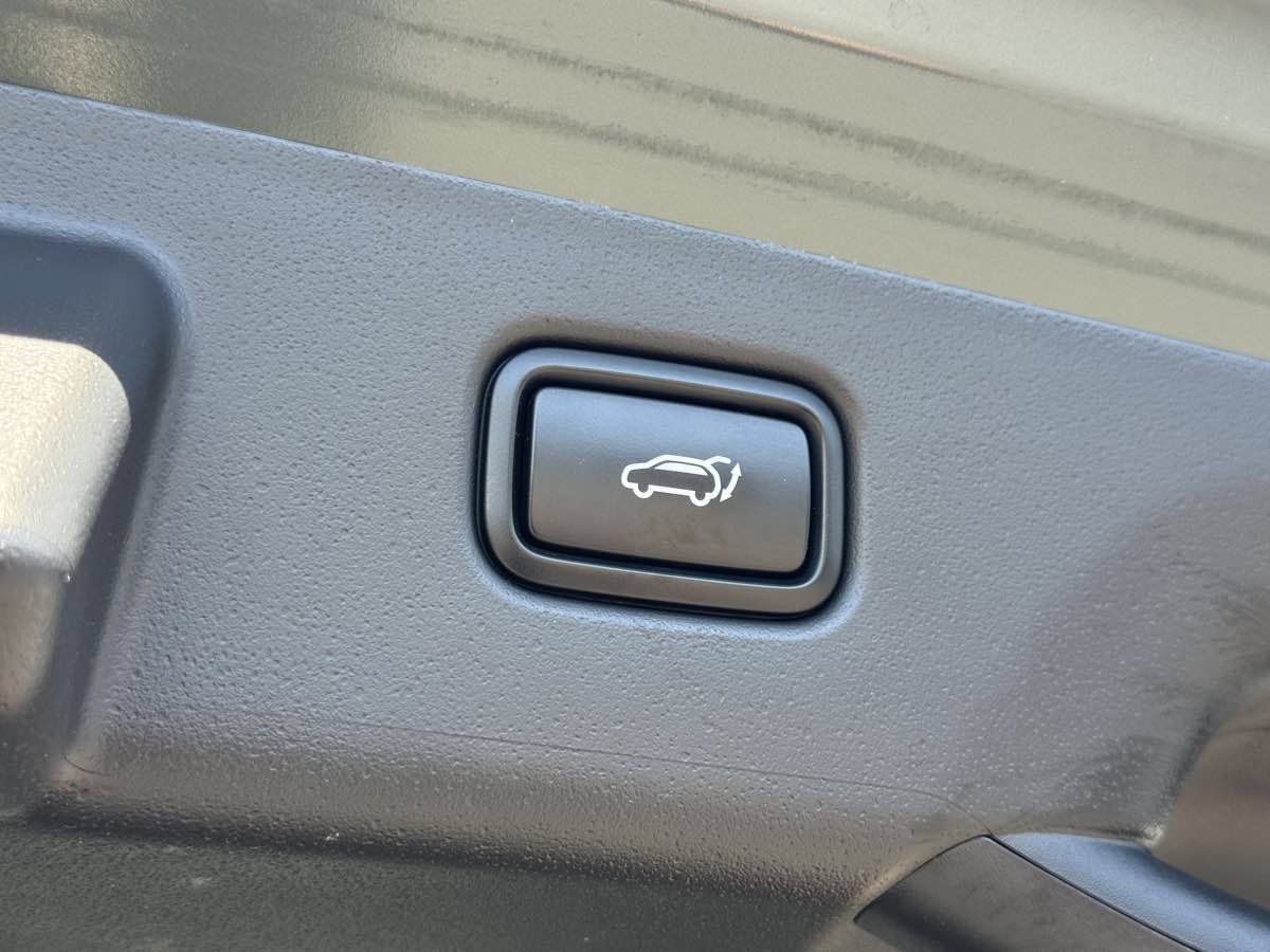 Used 2023 Kia Niro Wind FWD image 11