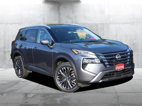 Certified 2025 Nissan Rogue SL w/ Tech Package AWD/4WD image 2