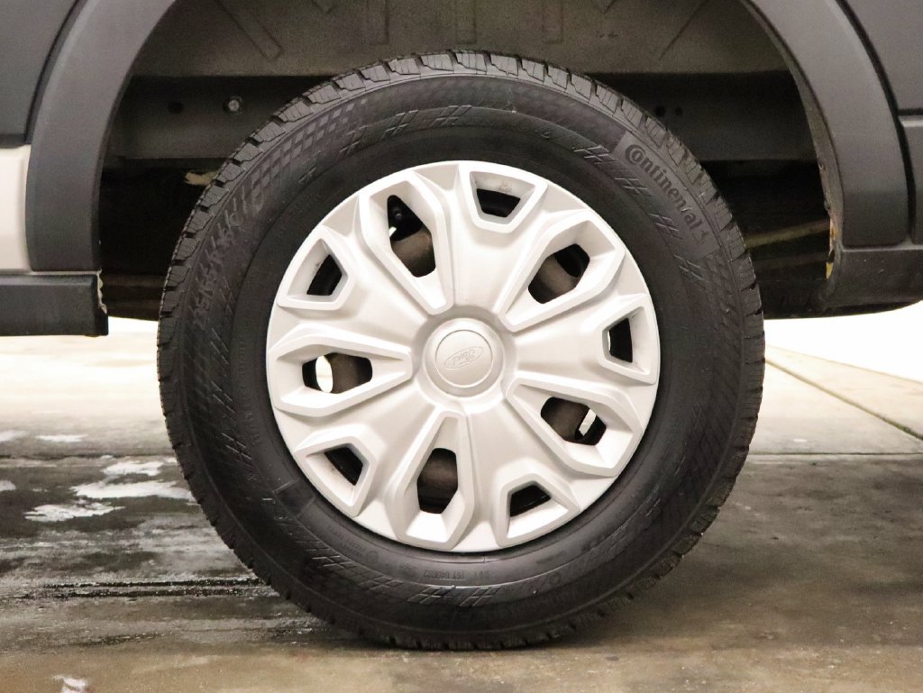 Used 2015 Ford Transit 250 148 Medium Roof RWD image 44