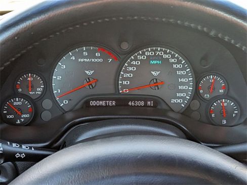 Used 2004 Chevrolet Corvette Convertible w/ Preferred Equipment Group image 22