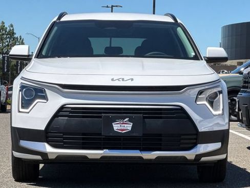 New 2026 Kia Niro LX FWD image 9