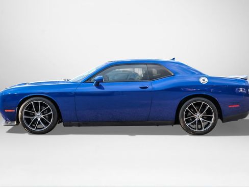 Used 2018 Dodge Challenger R/T Scat Pack w/ Leather Interior Group image 9