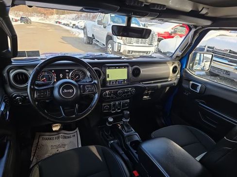 Used 2021 Jeep Gladiator Sport image 11
