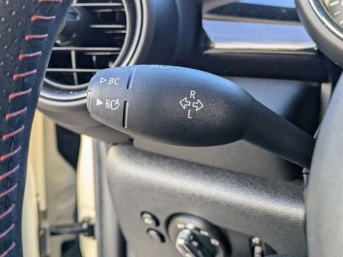 Used 2019 MINI Cooper S image 12