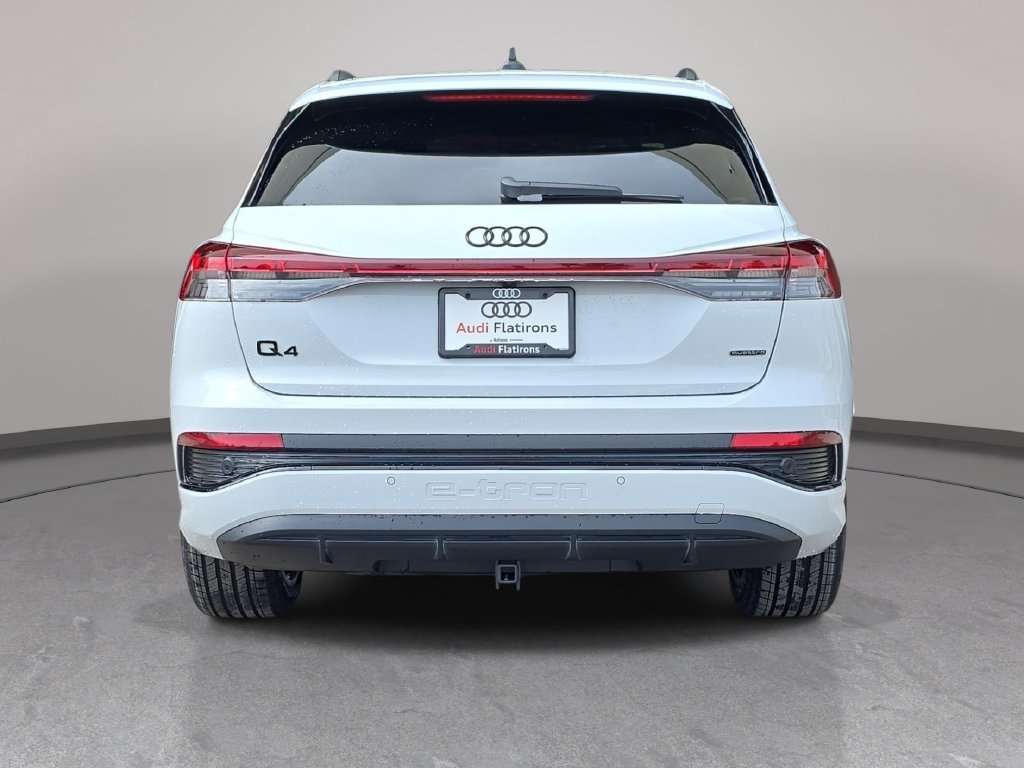 Used 2024 Audi Q4 e-tron Premium Plus w/ Premium Plus AWD/4WD image 7