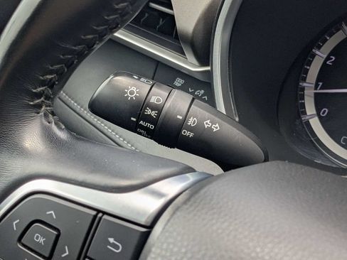 Used 2021 Toyota Highlander XLE FWD image 26
