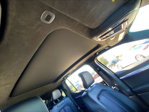 Used 2024 Jeep Wagoneer Launch Edition image 24