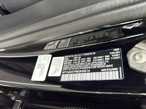 Used 2021 Porsche Cayenne GTS AWD/4WD image 37