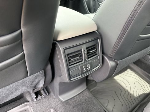 New 2026 Subaru Forester Premium w/ Premium/Sport Hybrid Package AWD/4WD image 31