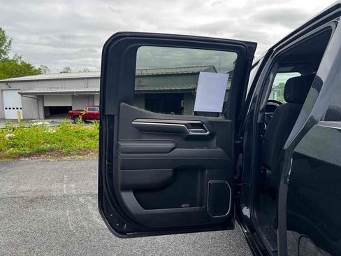 Used 2022 Chevrolet Silverado 1500 LT image 16