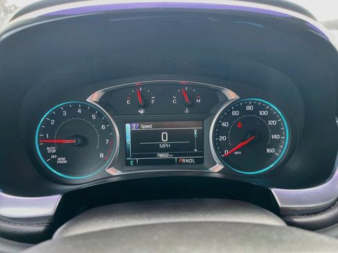 Used 2019 Chevrolet Traverse LT FWD image 11