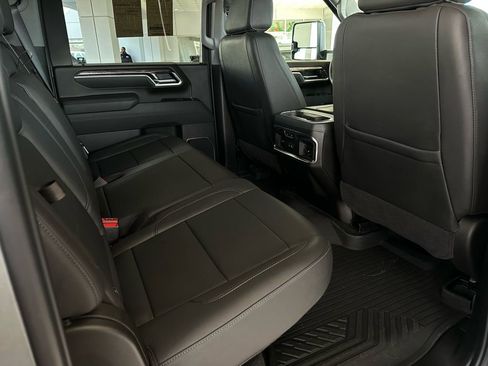 Used 2025 Chevrolet Silverado 2500 LTZ w/ LTZ Premium Texas Edition image 17