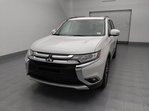 Used 2016 Mitsubishi Outlander SEL image 15
