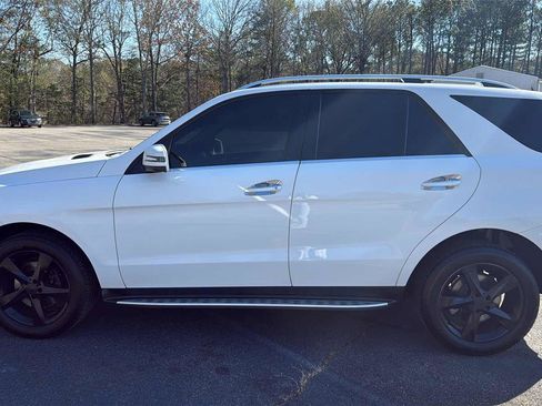 Used 2018 Mercedes-Benz GLE 350 4MATIC image 9