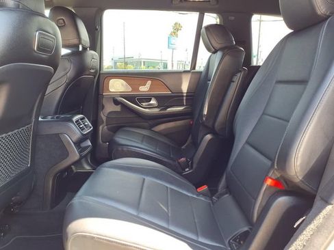 Used 2020 Mercedes-Benz GLS 450 4MATIC image 22