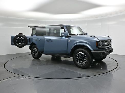 New 2025 Ford Bronco Outer Banks image 33