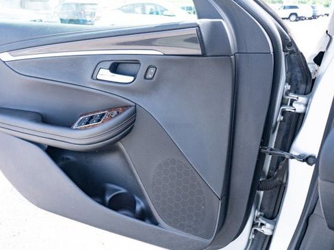 Used 2014 Chevrolet Impala LT image 25