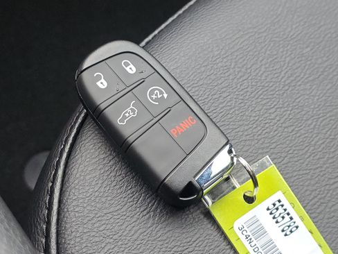 New 2026 Jeep Compass Limited image 32