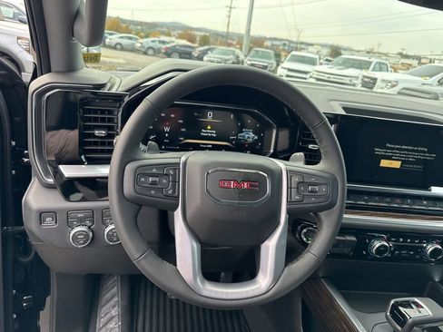 New 2026 GMC Sierra 1500 Elevation image 15