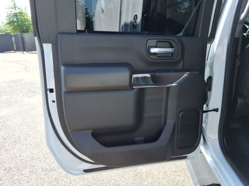 Used 2025 Chevrolet Silverado 2500 Custom w/ Custom Value Package AWD/4WD image 18
