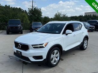 Used 2019 Volvo XC40 T5 Momentum AWD/4WD video 1