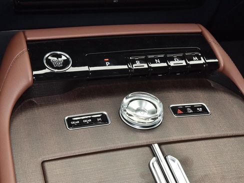 New 2026 Lincoln Navigator Reserve AWD/4WD image 33