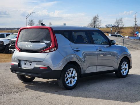 Used 2022 Kia Soul LX w/ Technology Package image 7