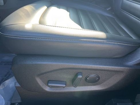 Used 2023 Ford Edge SEL w/ Convenience Package image 24