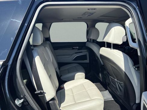 Used 2022 Kia Telluride EX w/ EX Premium Package AWD/4WD image 22