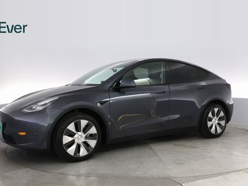 Used 2020 Tesla Model Y Performance image 15