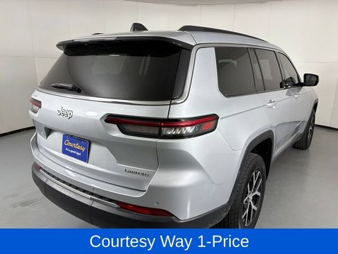 Used 2024 Jeep Grand Cherokee L Limited RWD image 11