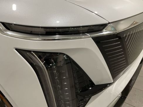 New 2026 Cadillac Vistiq Premium Luxury image 11