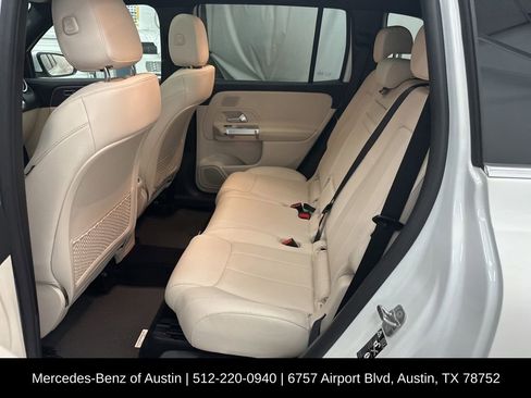 Used 2024 Mercedes-Benz GLB 250 image 21