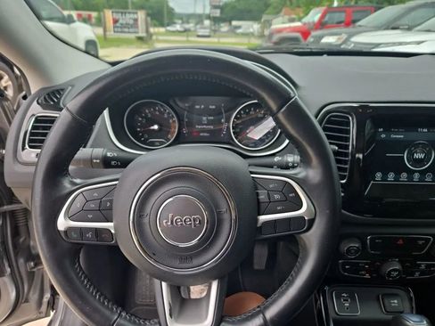 Used 2020 Jeep Compass Latitude image 8